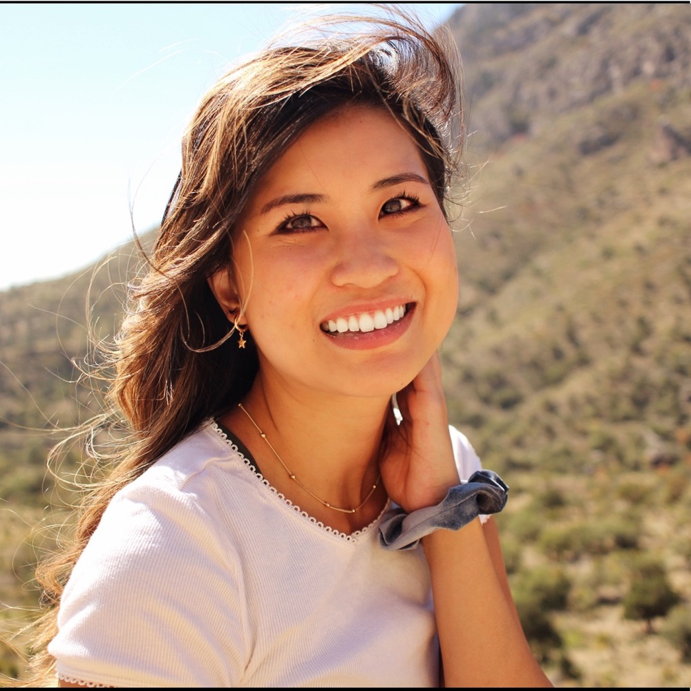 Meet your Posher, Elizabeth